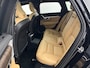 Volvo V90 T8 Recharge Ultra Dark | 20" | Luchtvering | Bowers & Wilkins | Trekhaak | Geventileerd Nappa | Massagestoelen | 360 Camera | Getint & Gelaagd Glas