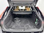 Volvo V90 T8 Recharge Ultra Dark | 20" | Luchtvering | Bowers & Wilkins | Trekhaak | Geventileerd Nappa | Massagestoelen | 360 Camera | Getint & Gelaagd Glas