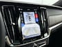 Volvo V90 T8 Recharge Ultra Dark | 20" | Luchtvering | Bowers & Wilkins | Trekhaak | Geventileerd Nappa | Massagestoelen | 360 Camera | Getint & Gelaagd Glas