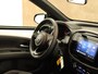 Toyota Aygo X 1.0 VVT-i MT Pulse - ORIGINEEL NEDERLANDSE AUTO - CLIMATE CONTROL - BI-TONE - APPLE CARPLAY/ANDROID AUTO - CRUISE CONTROL ADAPTIEF - LED KOPLAMPEN - EXTRA GETINT GLAS - LICHTMETALEN VELGEN 17 INCH