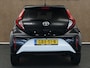 Toyota Aygo X 1.0 VVT-i MT Pulse - ORIGINEEL NEDERLANDSE AUTO - CLIMATE CONTROL - TWO TONE - APPLE CARPLAY/ANDROID AUTO - CRUISE CONTROL ADAPTIEF - LED KOPLAMPEN - EXTRA GETINT GLAS - LICHTMETALEN VELGEN 17 INCH