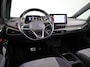 Volkswagen ID.3 First 58 kWh 204 PK | Navigatie | Parkeersensoren | Stoelverwarming | Apple car play / android auto