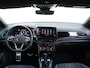 Volkswagen T-Roc 1.5 TSI R-Line | Beats | Trekhaak | Black Style | Dodehoekdetectie | Stoelverwarming | Stuurverwarming | Keyless | Travel Assist | LED Plus |