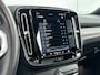 Volvo XC40 Recharge P8 AWD R-Design 78kWh | 20" | Leder | Panoramadak | 360 Camera | Harman Kardon | Elektr. verst. Stoelen | Full LED | Warmtepomp | Stoel/Stuurverwarming