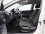 Kia Stonic 1.0 T-GDi MHEV DynamicLine | LMV | Navigatie | Parkeer sensoren | Climate control | Bluetooth | Cruise control | DAB | Camera | Apple carplay