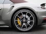 Porsche 911 Cabrio 3.8 Turbo S | SPORTDESIGN CARBON | SPORTCHRONO | NL GELEVERD | 1E EIGENAAR | BURMESTER | KERAMISCH | BRUINE SOFTTOP | STOELVENTILATIE | AVENTURIEN GROEN | PASM | SPORTUITLAATSYSTEEM | 18-WEG STOELEN | PTV PLUS | PDLS PLUS | LIFTSYSTEEM | 360 CAMERA |