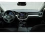 Volvo V60 T6 Plug-in hybrid AWD Essential | Adaptieve Cruise Control | Pilot Assist | Blind spot | Verwarmbaar stuurwiel | Verwarmbare voorstoelen | Verwarmbare achterbank | Lederen bekleding | Elektrische Lendensteunen | Automatisch Dimmende Spiegels | Getint Glas | 19 Inch Lichtmetalen Velgen