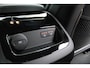Volvo V60 T6 Plug-in hybrid AWD Essential | Adaptieve Cruise Control | Pilot Assist | Blind spot | Verwarmbaar stuurwiel | Verwarmbare voorstoelen | Verwarmbare achterbank | Lederen bekleding | Elektrische Lendensteunen | Automatisch Dimmende Spiegels | Getint Glas | 19 Inch Lichtmetalen Velgen