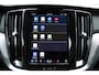 Volvo V60 T6 Plug-in hybrid AWD Essential | Adaptieve Cruise Control | Pilot Assist | Blind spot | Verwarmbaar stuurwiel | Verwarmbare voorstoelen | Verwarmbare achterbank | Lederen bekleding | Elektrische Lendensteunen | Automatisch Dimmende Spiegels | Getint Glas | 19 Inch Lichtmetalen Velgen