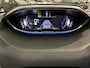 Peugeot 5008 1.2 PureTech Blue Lease GT | Focal Audio | Black Pack | 19'' Lichtmetalen velgen | Panoramadak | Adaptieve Cruise  | Achteruitrijcamera | Afwijkende dakkleur | Airco (automatisch)