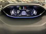 Peugeot 5008 1.2 PureTech Blue Lease GT | Focal Audio | Black Pack | 19'' Lichtmetalen velgen | Panoramadak | Adaptieve Cruise | Achteruitrijcamera | Afwijkende dakkleur | Airco (automatisch)
