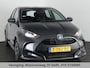 Toyota Yaris 1.5 HYBRIDE GRAYLINE NAVIGATIE GARANTIE TOT 2033 ! CAMERA.CRUISE. CLIMA.ALS NIEUW !
