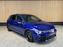 Volkswagen Golf 1.5 eTSI R-Line Schuif/Kantel dak | Camera | IQ light