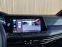Volkswagen Golf 1.5 eTSI R-Line Schuif/Kantel dak | Camera | IQ light