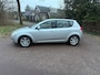Kia Ceed Cee'd 1.6 X-tra / Airco / Navi/ cruisecontrol / Apk / Lm /