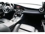 Alfa Romeo Giulia 2.0 T AWD Veloce