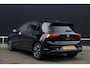 Volkswagen Golf 1.0 TSI 110pk United Life Business Stoel/Stuur verwarming Navi Clima Sfeerverlichting CarPlay Getint glas Parkeersensoren