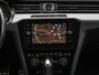Volkswagen Passat Variant 1.6 TDI DSG Highline R-Line Facelift Leder Virtual Cockpit LED ACC Harman/Kardon ergoComfort Navigatie Apple CarPlay Android Auto Trekhaak Stoelverwarming 17"