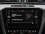 Volkswagen Passat Variant 1.6 TDI DSG Highline R-Line Facelift Leder Virtual Cockpit LED ACC Harman/Kardon ergoComfort Navigatie Apple CarPlay Android Auto Trekhaak Stoelverwarming 17"