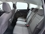 Ford C-Max T 126PK Pano-dak Trekhaak Camera Navi Ecc Cruise Control Pdc Titanium Voorruitverwarming Elek.Achterklep Licht-/regensensor Lmv 16" Super compleet € 32.000 nieuw 1200kg trekvermogen