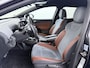 Volkswagen ID.4 204pk 1st 77kWh Trekhaak Leer/Alcantara Adap.Cruise Camera Warmtepomp Apple Carplay Android Navi Ecc Pdc-a+v Lmv 20" Stoelverwarming Led Bordherkenning Voor-Klimatisering Semi-Autopilot Elektrisch-Wegklapbare Trekhaak App-Connect E-sound Front-Assist Origineel Nederlandse Auto SOH 86%