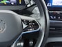 Volkswagen ID.4 204pk 1st 77kWh Trekhaak Leer/Alcantara Adap.Cruise Camera Warmtepomp Apple Carplay Android Navi Ecc Pdc-a+v Lmv 20" Stoelverwarming Led Bordherkenning Voor-Klimatisering Semi-Autopilot Elektrisch-Wegklapbare Trekhaak App-Connect E-sound Front-Assist Origineel Nederlandse Auto SOH 86%
