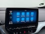 Volkswagen ID.4 204pk 1st 77kWh Trekhaak Leer/Alcantara Adap.Cruise Camera Warmtepomp Apple Carplay Android Navi Ecc Pdc-a+v Lmv 20" Stoelverwarming Led Bordherkenning Voor-Klimatisering Semi-Autopilot Elektrisch-Wegklapbare Trekhaak App-Connect E-sound Front-Assist Origineel Nederlandse Auto SOH 86%