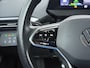 Volkswagen ID.4 204pk 1st 77kWh Trekhaak Leer/Alcantara Adap.Cruise Camera Warmtepomp Apple Carplay Android Navi Ecc Pdc-a+v Lmv 20" Stoelverwarming Led Bordherkenning Voor-Klimatisering Semi-Autopilot Elektrisch-Wegklapbare Trekhaak App-Connect E-sound Front-Assist Origineel Nederlandse Auto SOH 86%