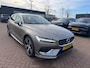 Volvo V60 2.0 T6 AWD Inscription | Adaptieve Cruise Control | Schuif -/ Kanteldak | Trekhaak | Standkachel | Head-Up Display | Stuur + Stoelverwarming | Keyless | Memory | Apple CarPlay/Android Auto |