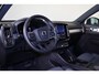 Volvo XC40 B3 Core Business Edition - Intellisafe Assist/Surround - Harman Kardon Audio - Verwarmbare voorstoelen - Verwarmbaar stuurwiel - Getint glas - 18' LMV