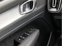 Volvo XC40 1.5 T5 Recharge Inscription 262Pk Automaat (PANORAMADAK, APPLE CARPLAY, LEDER, STUUR/STOELVERWARMING, TREKHAAK, CAMERA, KEYLESS, GETINT GLAS, ADAPTIVE CRUISE, ELEK ACHTERKLEP, NIEUWSTAAT)