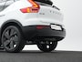 Volvo XC40 2.0 B4 Plus Black Edition Pixel LED | Panoramadak | Harman Kardon | Nubuck | Stoelverwarming V&A | Stuurwiel verwarming