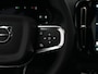 Volvo XC40 2.0 B4 Plus Black Edition Pixel LED | Panoramadak | Harman Kardon | Nubuck | Stoelverwarming V&A | Stuurwiel verwarming