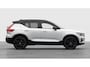 Volvo XC40 2.0 B4 Plus Black Edition | Lighting-Pack | Lounge-Pack | Visual Park Assist | Volvo Guard Alarm | Dak hoogglans zwart |  Extra getint glas achter | Verwarmbare buitenste zitplaatsen tweede zitrij | Verwarmbare voorruit