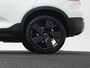 Volvo XC40 2.0 B4 Plus Black Edition Pixel LED | Panoramadak | Harman Kardon | Nubuck | Stoelverwarming V&A | Stuurwiel verwarming