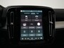 Volvo XC40 2.0 B4 Plus Black Edition Pixel LED | Panoramadak | Harman Kardon | Nubuck | Stoelverwarming V&A | Stuurwiel verwarming