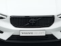 Volvo XC40 2.0 B4 Plus Black Edition Pixel LED | Panoramadak | Harman Kardon | Nubuck | Stoelverwarming V&A | Stuurwiel verwarming