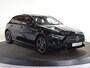 Mercedes-Benz A-klasse 250e Business Solution AMG | Panoramaschuifdak | Premium Plus | Head-up display | Dodehoekassistent |