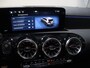 Mercedes-Benz A-klasse 250e Business Solution AMG | Panoramaschuifdak | Premium Plus | Head-up display | Dodehoekassistent |