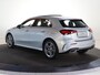 Mercedes-Benz A-klasse 250e Business Solution AMG | Panoramaschuifdak | Head-up display | Premium Plus | Stoelverwarming | 360° camera |