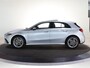 Mercedes-Benz A-klasse 250e Business Solution AMG | Panoramaschuifdak | Head-up display | Premium Plus | Stoelverwarming | 360° camera |