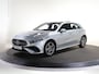 Mercedes-Benz A-klasse 250e Business Solution AMG | Panoramaschuifdak | Head-up display | Premium Plus | Stoelverwarming | 360° camera |