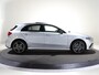 Mercedes-Benz A-klasse 250e Business Solution AMG | Panoramaschuifdak | Premium Plus | Head-up display | Dodehoekassistent |