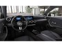 Mercedes-Benz A-klasse 250e Business Solution AMG | Panoramaschuifdak | Premium Plus | 19”AMG-velgen | Head-up display | Dodehoekassistent |