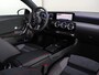 Mercedes-Benz A-klasse 250e Business Solution AMG | Panoramaschuifdak | Premium Plus | 19”AMG-velgen | Head-up display | Dodehoekassistent |