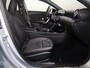 Mercedes-Benz A-klasse 250e Business Solution AMG | Panoramaschuifdak | Premium Plus | 19”AMG-velgen | Head-up display | Dodehoekassistent |