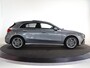 Mercedes-Benz A-klasse 250e Business Solution AMG | Panoramaschuifdak | Premium Plus | Head-up display | Dodehoekassistent |