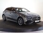 Mercedes-Benz A-klasse 250e Business Solution AMG | Panoramaschuifdak | Premium Plus | Head-up display | Dodehoekassistent |