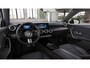Mercedes-Benz A-klasse 250e Business Solution AMG | Panoramaschuifdak | Head-up display | Premium Plus | Stoelverwarming | 360° camera |