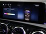Mercedes-Benz A-klasse 250e Business Solution AMG | Panoramaschuifdak | Head-up display | Premium Plus | Stoelverwarming | 360° camera |